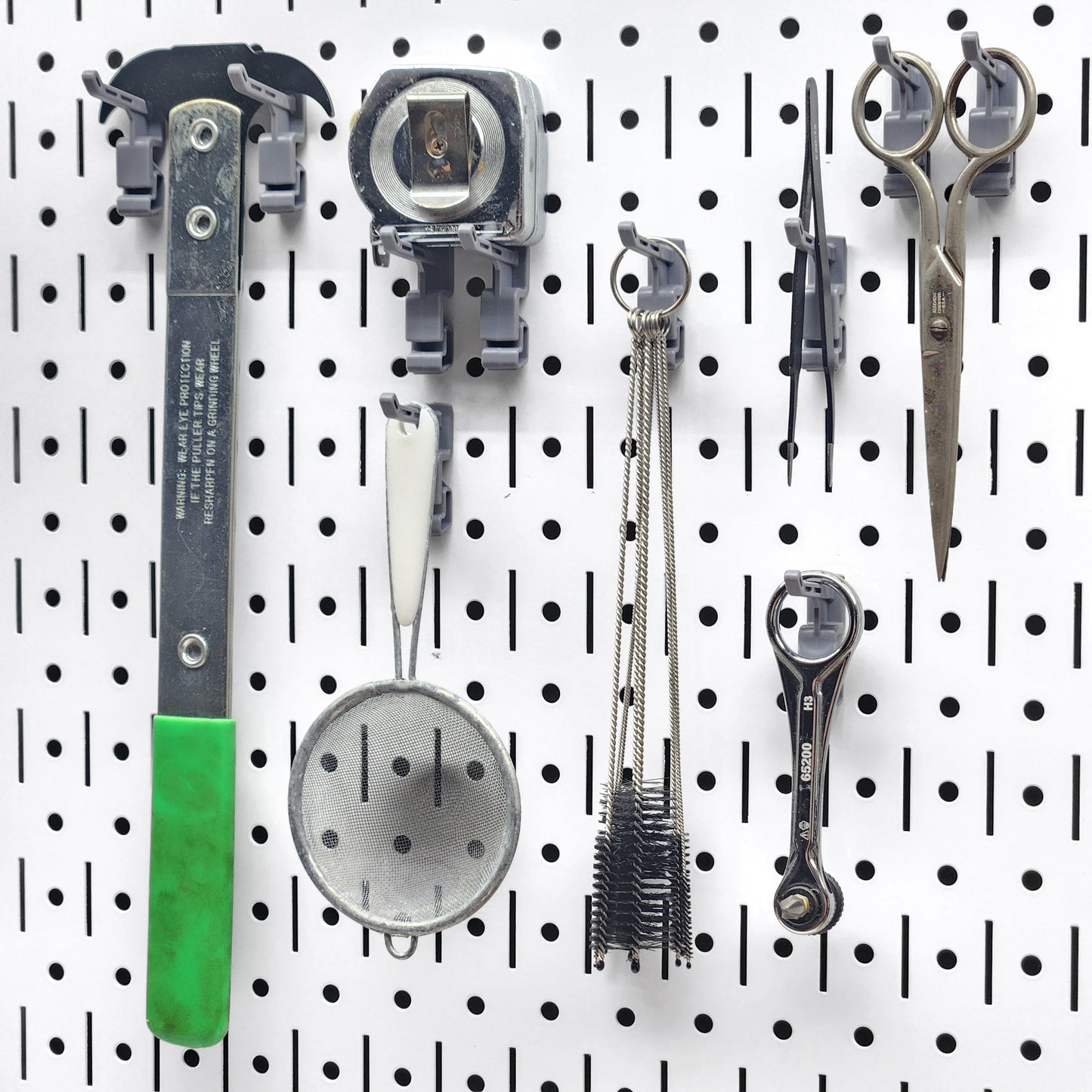 1" Plastic Hook Bracket [10 pack] Model 119